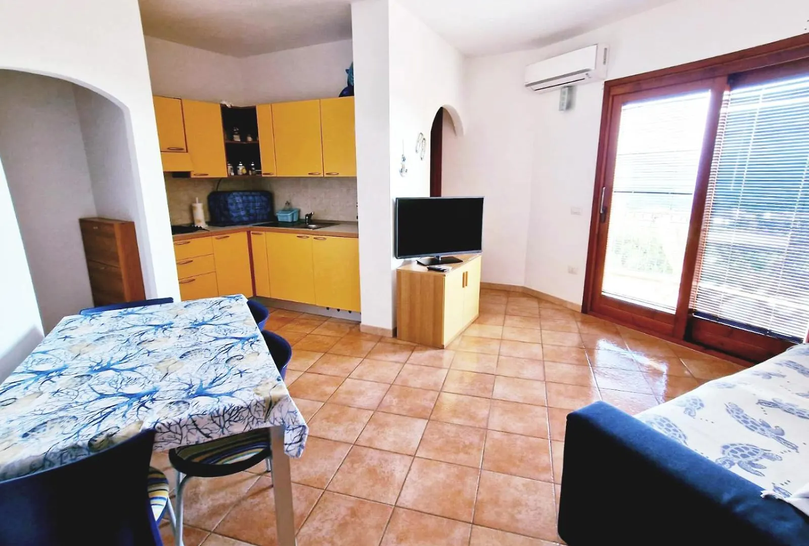 Sunset View Apartment And Pool Бадеси