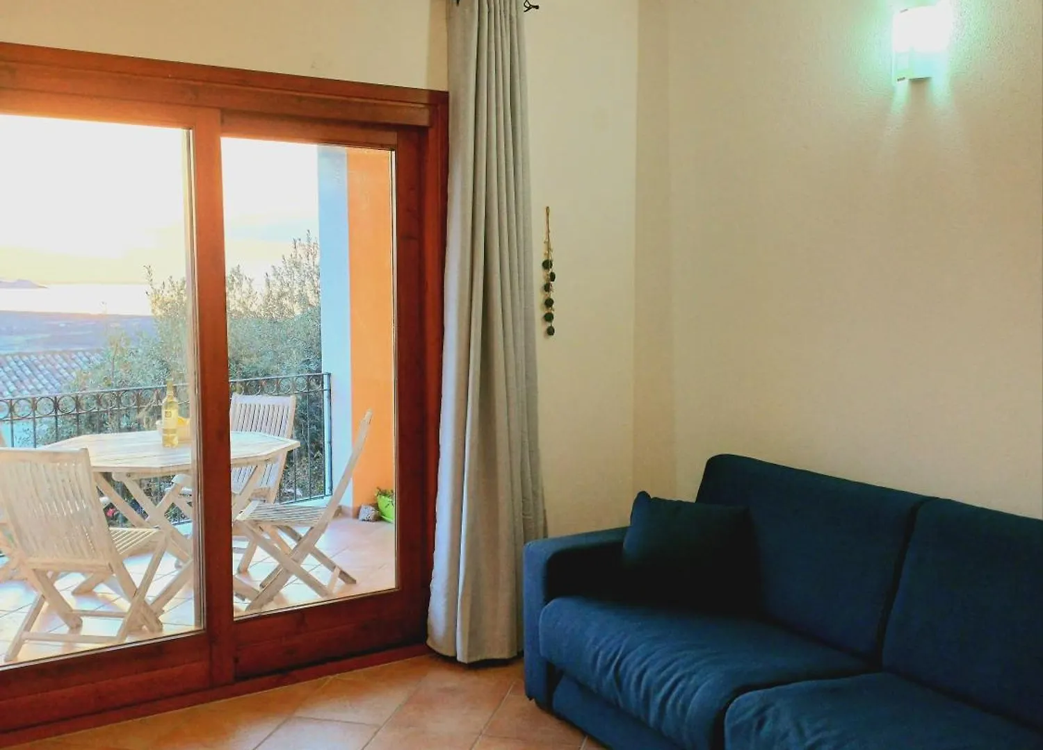 Sunset View Apartment And Pool Бадеси